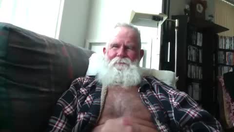 beardbushy online show from November 2025 06:07:01 PM