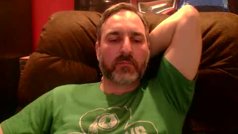 Snapshot of beardedambition chatting on April 2026 10:29:02 PM beardedambition online show from April 2026 10:29:02 PM