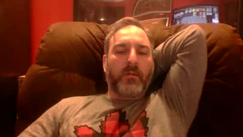 Snapshot of beardedambition chatting on May 2026 02:32:02 PM beardedambition online show from May 2026 02:32:02 PM