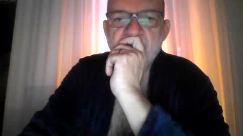 Snapshot of beardman916444 chatting on December 2024 06:19:02 AM Beardman online show from December 2024 06:19:02 AM