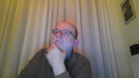 Snapshot of beardman916444 chatting on February 2025 06:46:01 PM Beardman online show from February 2025 06:46:01 PM