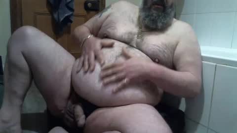 bearsteve75 online show from December 2024 01:06:02 PM