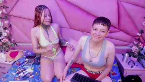 Beata And SofI online show from January 2025 09:23:02 AM