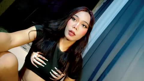 beatrice_luna online show from May 2026 05:32:01 PM