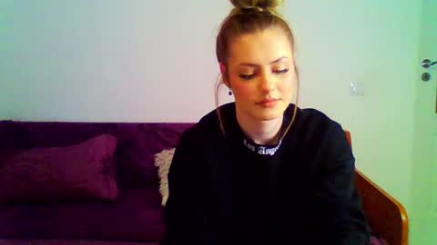 beatrice princess online show from February 2025 09:52:02 PM