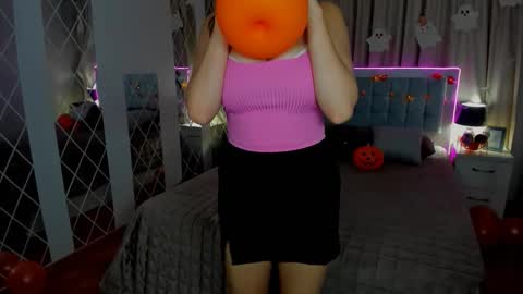 BeatriceWild online show from October 2025 11:23:02 AM