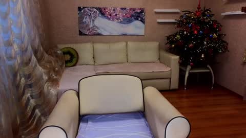 Snapshot of beaute_fatale chatting on January 2025 11:37:02 AM Chloe - Follow me on Fansly online show from January 2025 11:37:02 AM