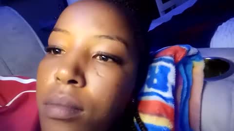 Gia online show from April 2026 07:18:02 PM