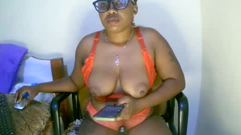 Snapshot of beautifulpeach2 chatting on February 2025 04:51:02 AM beautifulpeach2 online show from February 2025 04:51:02 AM