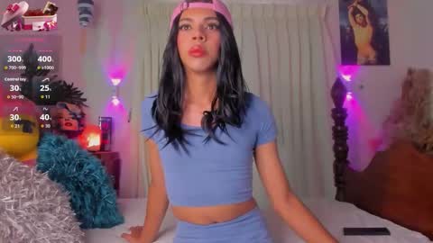 Leydi  online show from September 2025 04:42:01 PM