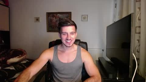 Mia and Jake online show from October 2025 02:45:02 PM