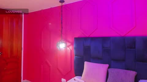 Chantall online show from October 2025 11:41:02 AM