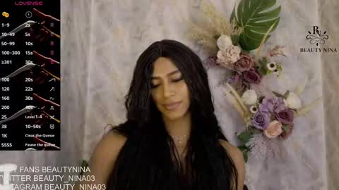beauty_nina online show from September 2025 01:37:02 PM