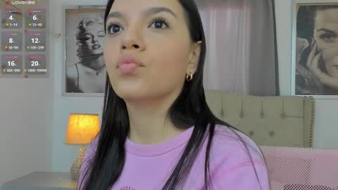 Ariana Reyes online show from October 2025 12:13:02 PM