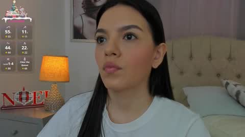 Ariana Reyes online show from December 2025 12:31:02 PM