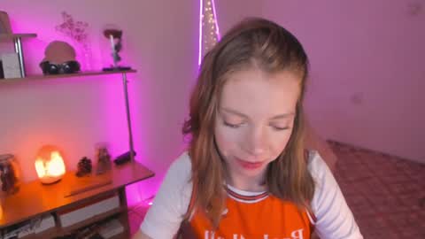 Snapshot of beautyeliise chatting on January 2025 02:12:02 PM Eliise online show from January 2025 02:12:02 PM