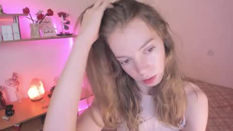 Snapshot of beautyeliise chatting on September 2025 02:07:01 PM Eliise online show from September 2025 02:07:01 PM