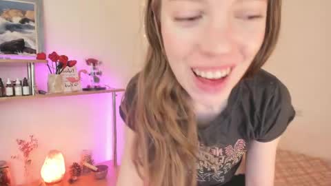 Eliise online show from April 2026 02:14:02 PM