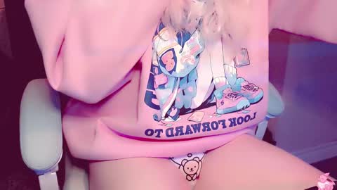 Snapshot of beccagirldick chatting on January 2025 10:02:01 PM Becca online show from January 2025 10:02:01 PM