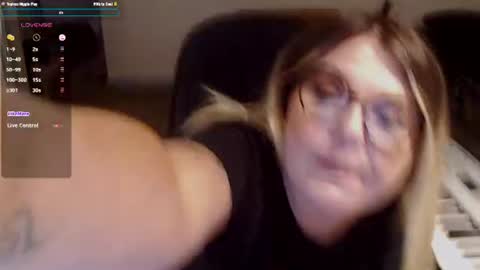 Becca Lubov online show from June 2026 03:20:02 AM