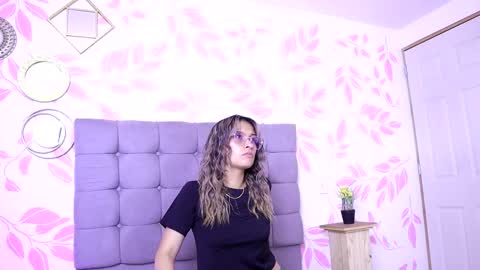 beccamilanni online show from November 2025 02:29:02 PM