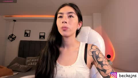 Marzhie online show from February 2025 06:13:02 PM