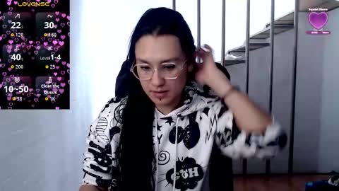 Daniela online show from October 2025 08:37:02 PM