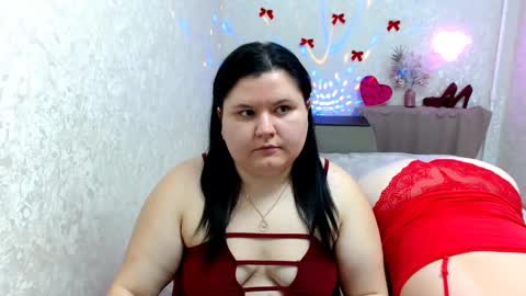 Snapshot of beckyandellen chatting on December 2024 10:55:02 PM BeckyAndEllen online show from December 2024 10:55:02 PM