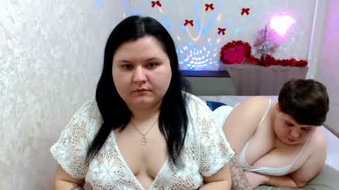 Snapshot of beckyandellen chatting on December 2024 09:08:02 PM BeckyAndEllen online show from December 2024 09:08:02 PM