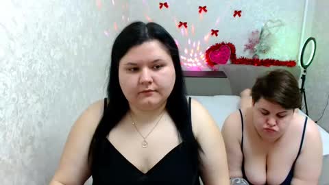 Snapshot of beckyandellen chatting on January 2025 01:06:02 PM BeckyAndEllen online show from January 2025 01:06:02 PM