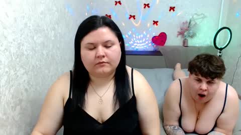 Snapshot of beckyandellen chatting on January 2025 10:49:02 AM BeckyAndEllen online show from January 2025 10:49:02 AM