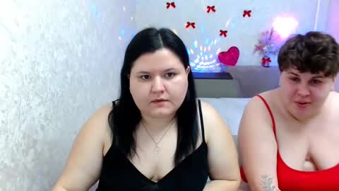 Snapshot of beckyandellen chatting on January 2025 07:10:02 PM BeckyAndEllen online show from January 2025 07:10:02 PM