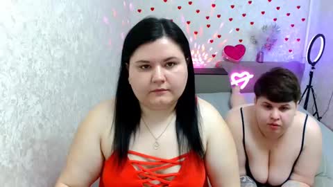 Snapshot of beckyandellen chatting on February 2025 11:00:02 AM BeckyAndEllen online show from February 2025 11:00:02 AM