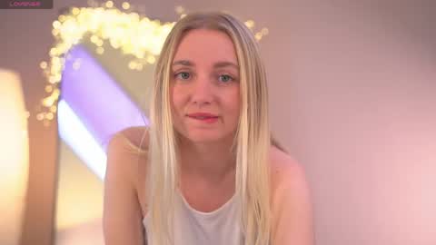 Snapshot of beckyissweetie chatting on May 2026 08:31:01 AM beckyissweetie online show from May 2026 08:31:01 AM