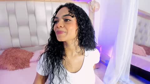 Snapshot of beckyrusso2 chatting on December 2024 12:12:01 PM B E C K Y online show from December 2024 12:12:01 PM