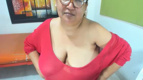 Snapshot of beckyummys chatting on March 2025 04:35:01 PM beckyummys online show from March 2025 04:35:01 PM