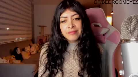 Snapshot of bedroomeyess chatting on February 2025 12:06:01 AM Amber UwU IM MOVING AND IS CRAZY ILL BE BACK VERY SOON 3 MISS YA ALREADY online show from February 2025 12:06:01 AM