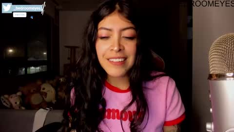 Snapshot of bedroomeyess chatting on March 2025 12:11:02 AM Amber UwU IM MOVING AND IS CRAZY ILL BE BACK VERY SOON 3 MISS YA ALREADY online show from March 2025 12:11:02 AM