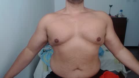 Criss2fer online show from October 2025 07:33:02 PM
