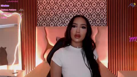 BELLA online show from March 2026 12:43:02 PM