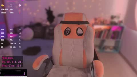       online show from December 2025 09:00:01 PM