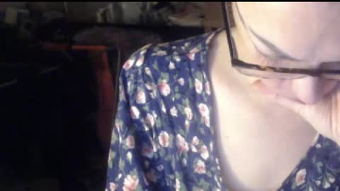Snapshot of beettydream chatting on October 2025 07:03:01 PM BeettyDream online show from October 2025 07:03:01 PM