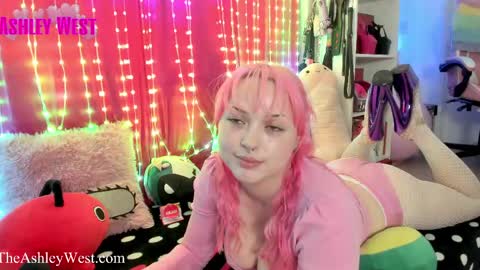 Ashley West  online show from May 2026 09:22:01 PM