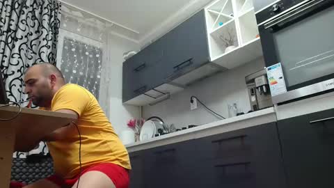 kevin and Bella online show from December 2024 07:29:01 PM