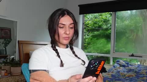 Snapshot of belen_osqura chatting on June 2026 06:03:01 AM Alt Aussie online show from June 2026 06:03:01 AM