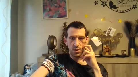 Snapshot of belgianboy33 chatting on December 2024 08:34:01 AM Dreamcock online show from December 2024 08:34:01 AM