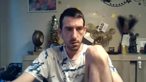 Snapshot of belgianboy33 chatting on December 2024 08:18:01 AM Dreamcock online show from December 2024 08:18:01 AM