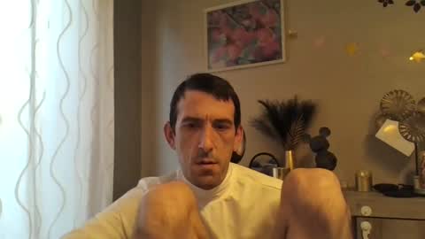 Snapshot of belgianboy33 chatting on January 2025 08:37:01 AM Dreamcock online show from January 2025 08:37:01 AM