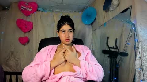 modelo independiente online show from March 2025 05:38:02 AM