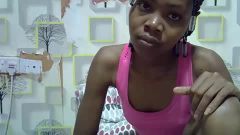 Snapshot of bella307697 chatting on October 2025 03:57:02 PM Bella online show from October 2025 03:57:02 PM